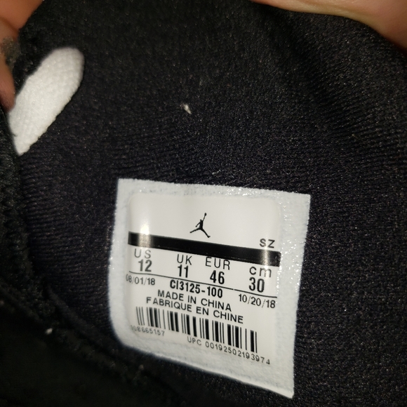 Men's Jordan Retro 6 'Flint Grey' - Picture 2 of 8